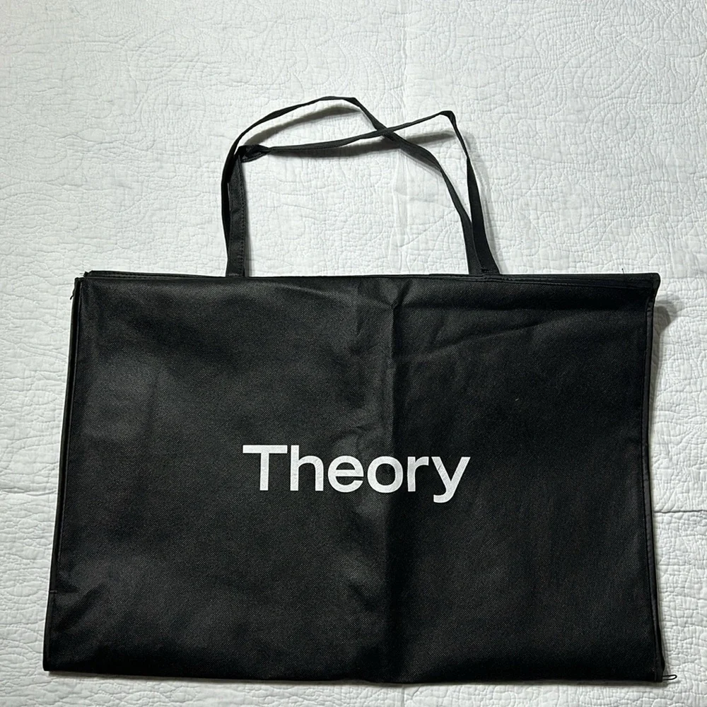 Theory Garment Bag‎
